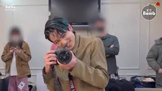 ماذا يحدث عندما تعطي BTS كاميرا مترجمة للعربية What Happens When BTS is Given A Camera