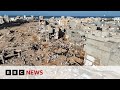 Libya flooding: Calls for Derna evacuation as search for dead continues - BBC News