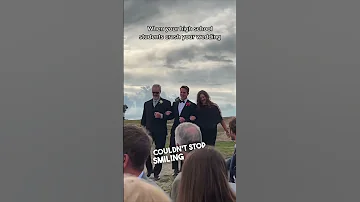 High School Students Surprised Their Teacher At His Wedding 