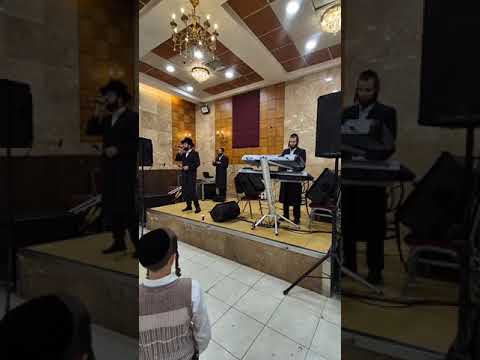 יוסי רוזנפלד 🎹 מוטי ויזל 🎤 בקבלת פנים 💔🎶