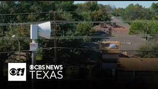 Texas cities split on severe weather alerts: sirens or cell phones?