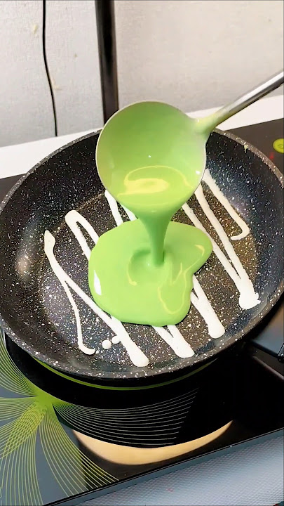 So Beautiful, Making Patterned Rolled Omelette Skin #traditionalcuisine #marketsnacks #wetcuisine