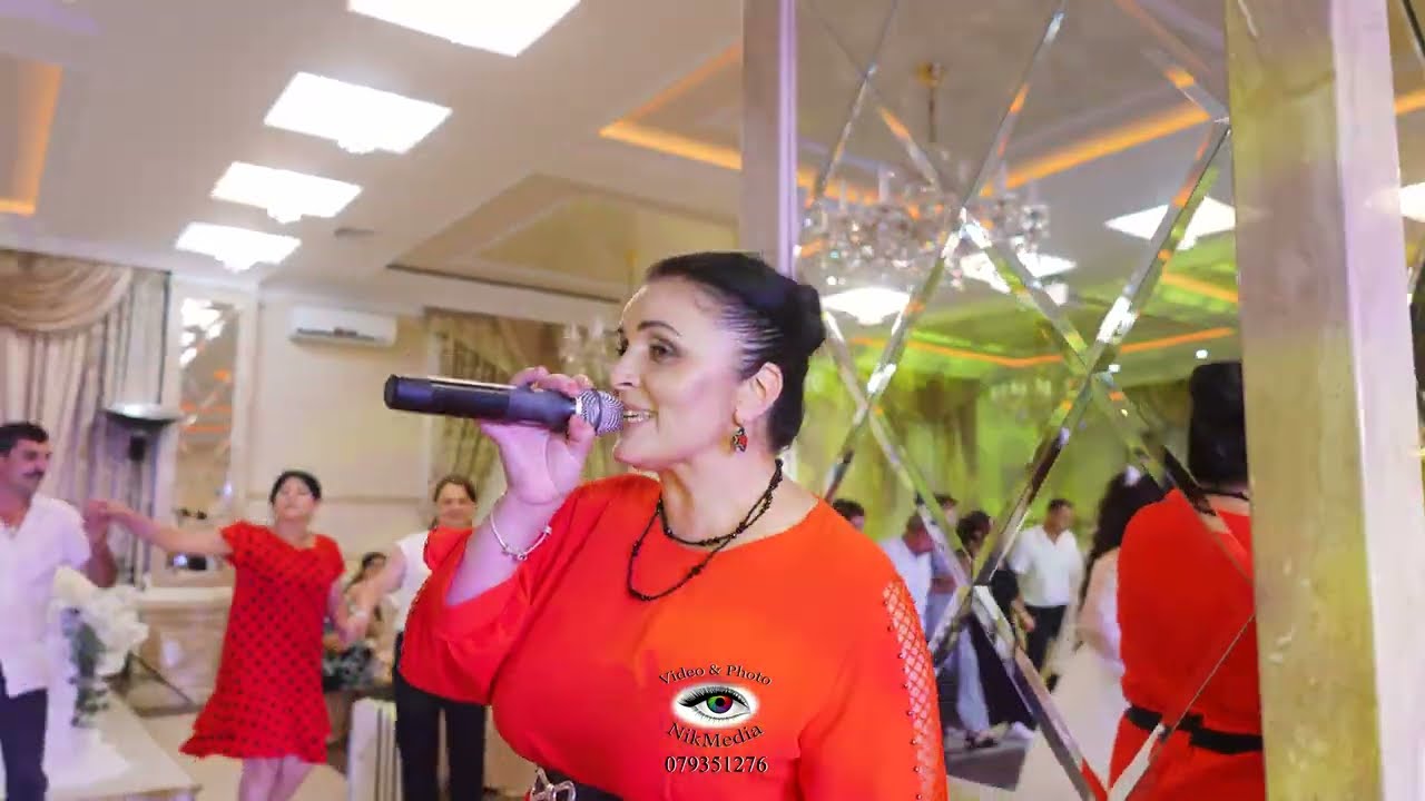 Formația Cociulenii, suită de melodii cu Valentina Balan