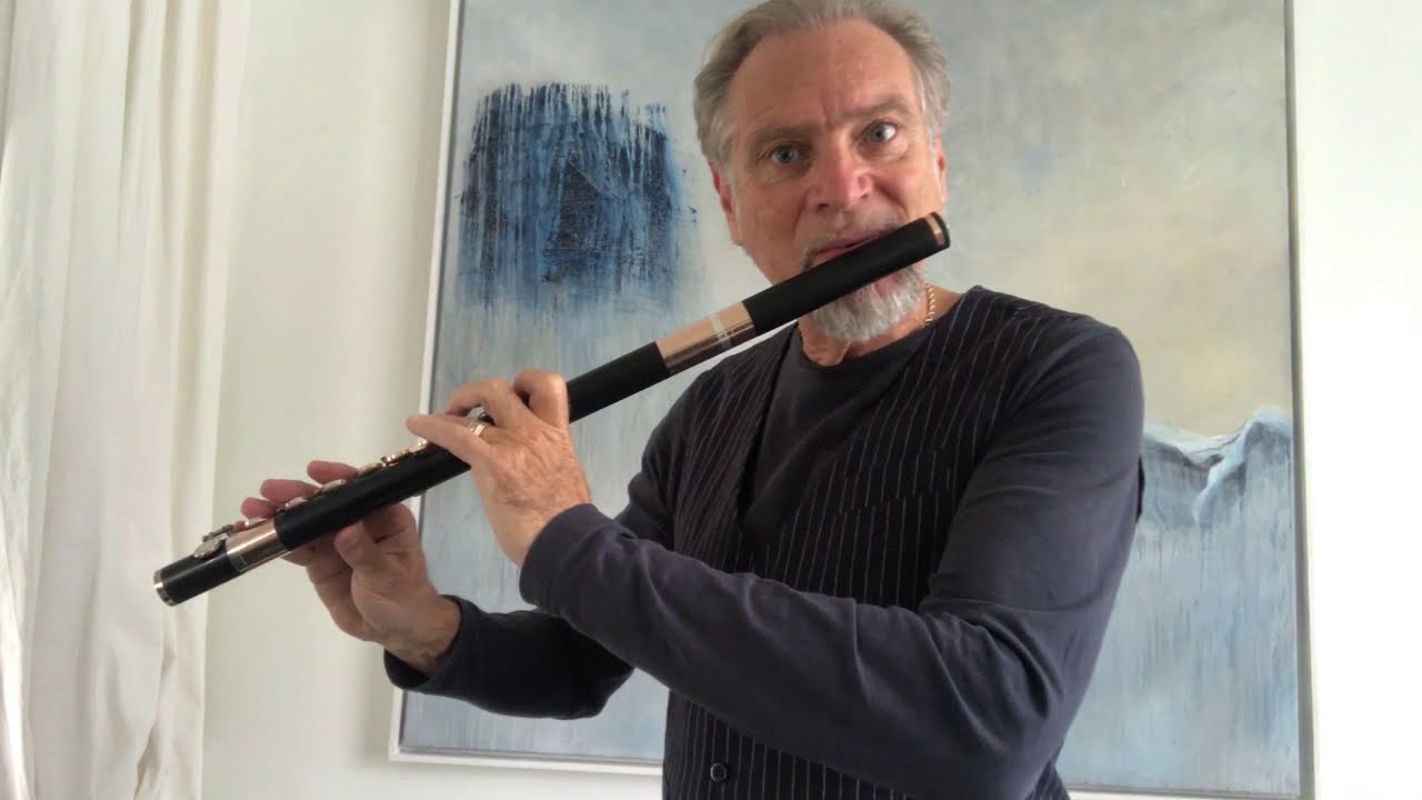 [8.573768] W.F. BACH: Six Flute Duets (Trailer)