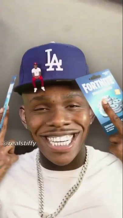 Dababy gives a 19 dollar fortnite card