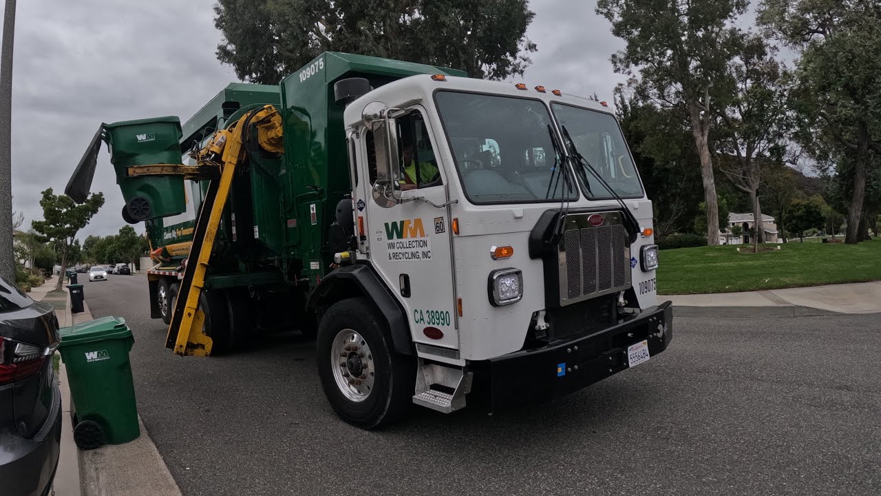 WM's Speedy *NEW* Peterbilt 520 Amrep Elliptical ASL Garbage Truck ...