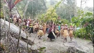 Yunggul/dance budaya suku yali Anggruk Distrik Ubahak Kampung Walley 01/01/2025 @Suidne_official