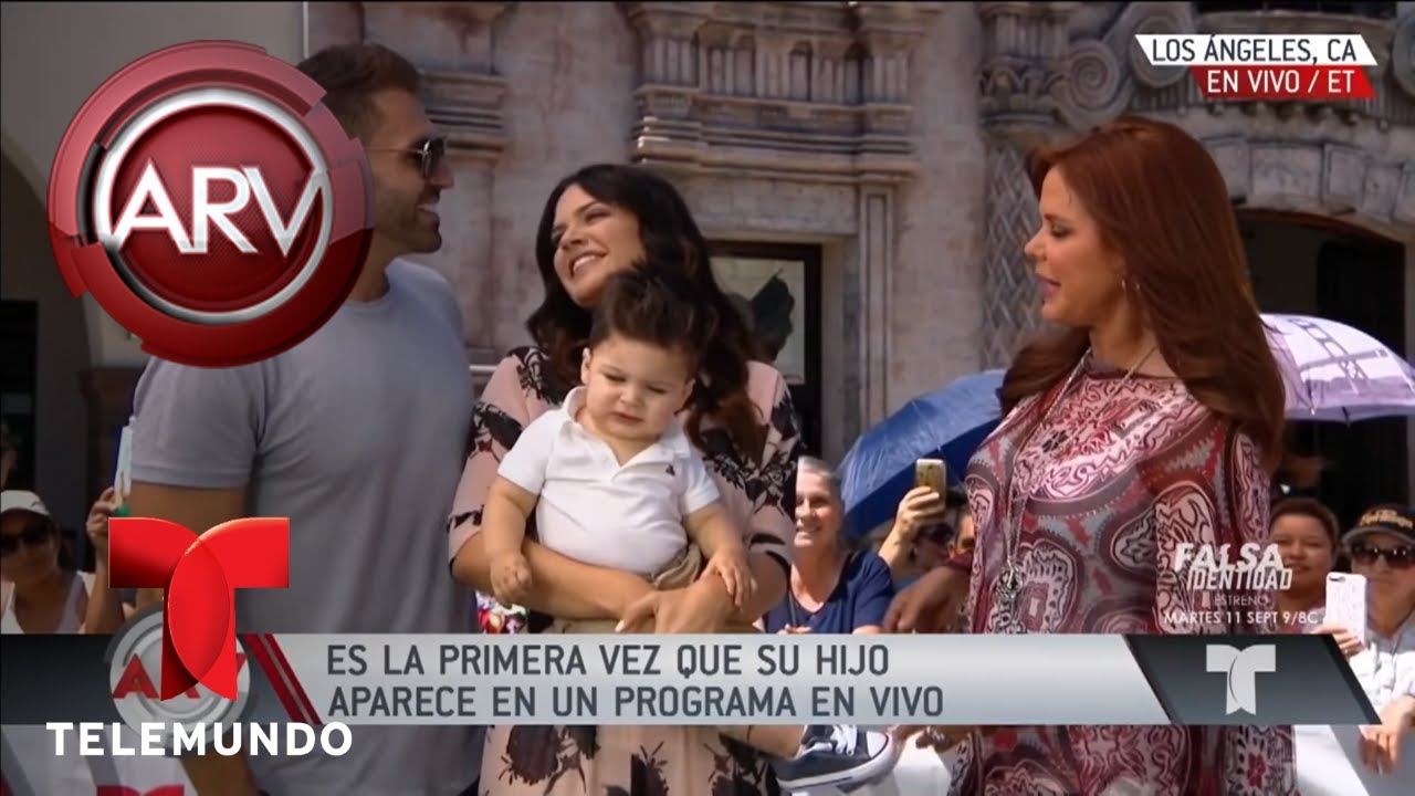 Angélica Celaya presenta a su bebé y trae una sorpresa | Al Rojo Vivo | Telemundo