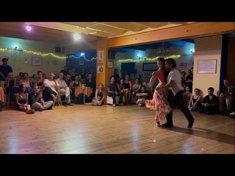 Guille Peque Barrionuevo and Amaia Zugadi - El Apache Argentino at El Desbande, Barcelona 2025