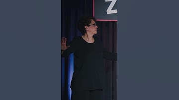 Sign language is a little on the nose 🤟👨🏻🤣 | Gianmarco Soresi | Stand Up Comedy   #signlanguage