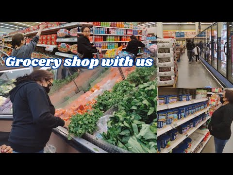Grocery shop with us! *chaotic*
