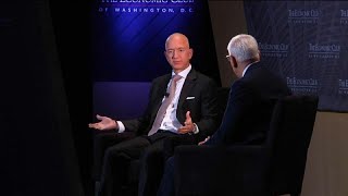 Famous Jeff Bezos launches 1.4 billion euros charity fund Profile