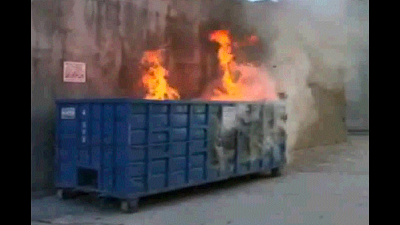 Jackson DXMG with 59/Jazz n along with a JB Trembucker in the bridge.