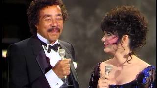 Linda Ronstadt & Smokey Robinson - Ooo Baby Baby / The Track Of My Tears Live chords