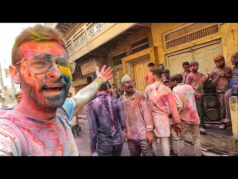 Hindistan'nın ÇILGIN Renk Festivalinde Başıma Gelenler!