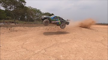 Traxxas Slash Ultimate bash and slow mo