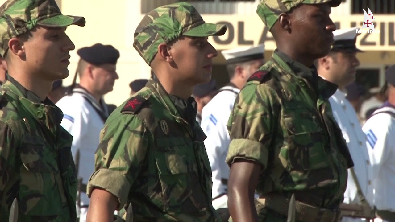 Cerimónia de imposição de boinas a 52 novos Fuzileiros