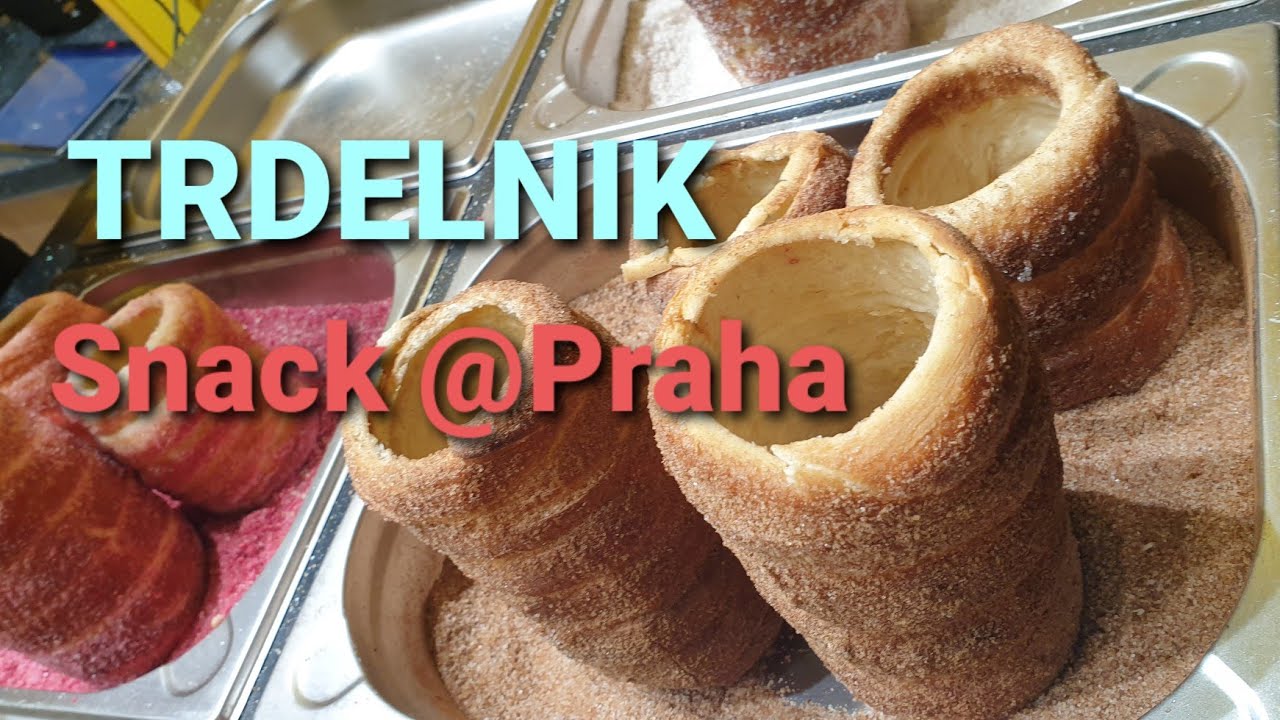 Camilan khas Praha trdelnik 191225 