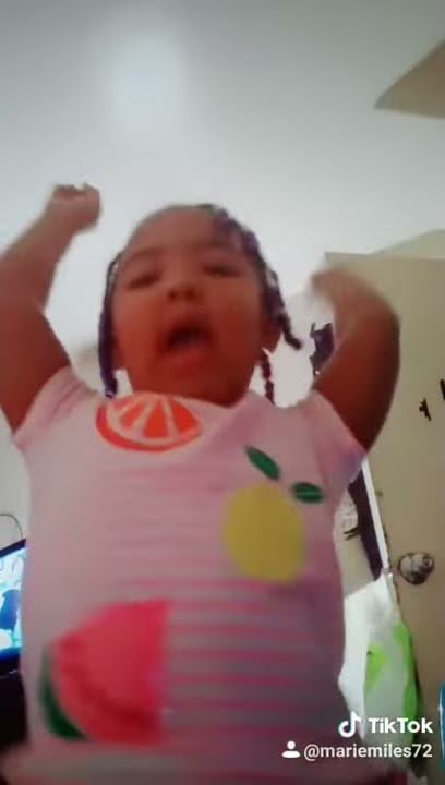 Moo Moo dancing on tiktok