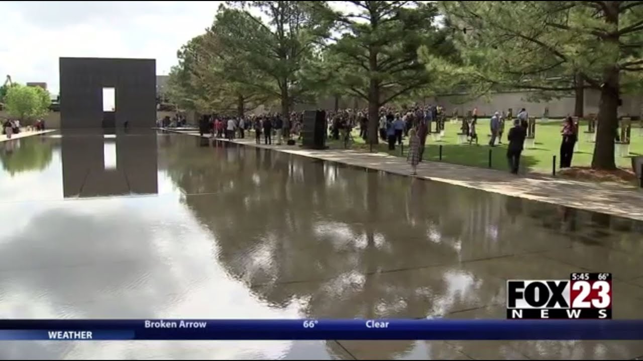 Video Hundreds gather to remember Oklahoma City bombing victims 28