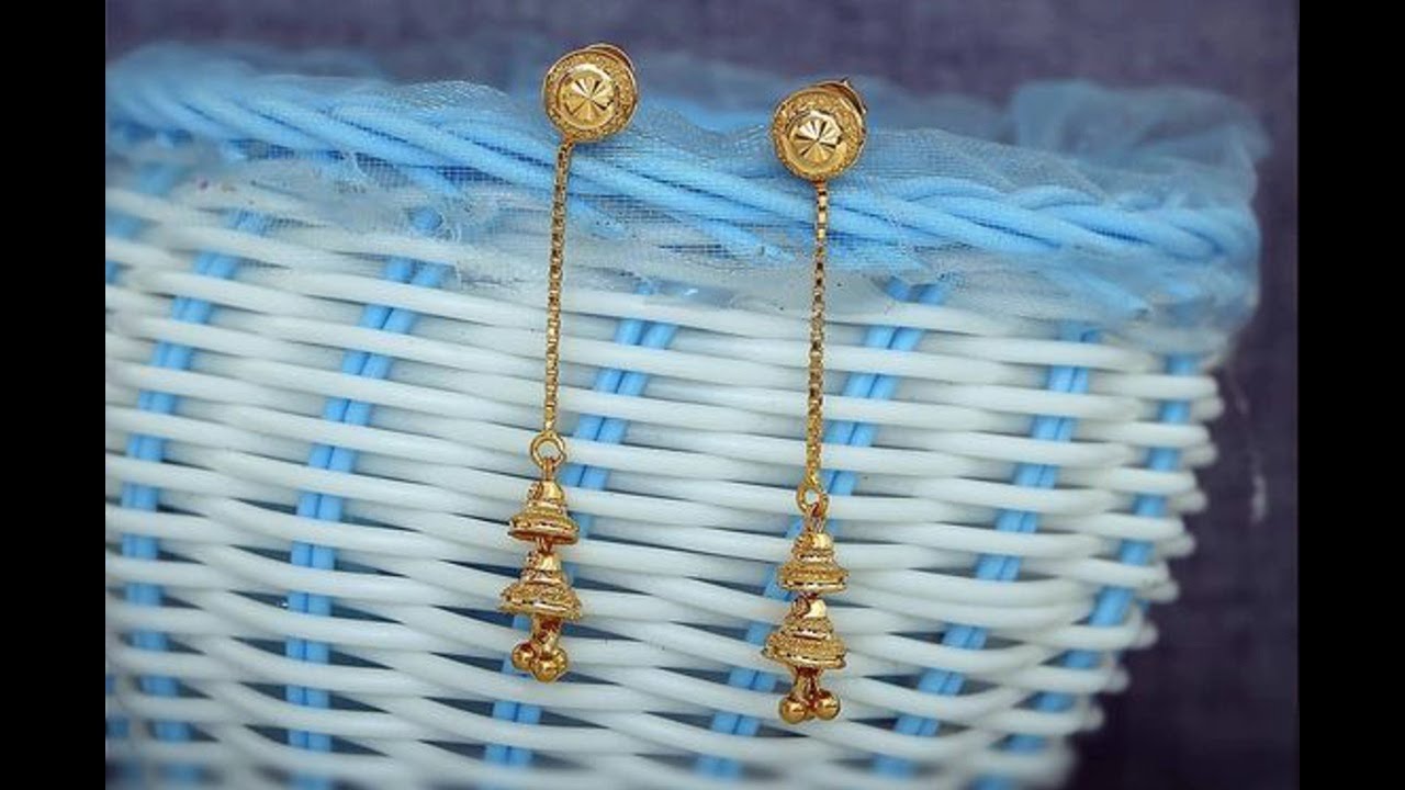 Overlapping Glowing Circlet Gold Earrings