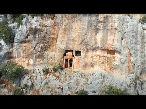 Отфрезерованная скала в 4К
