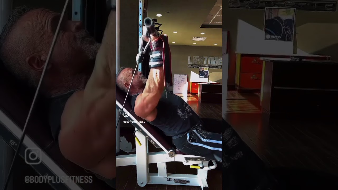 Try this variation of the cable press using a bar to safely work your upper pecs #pecs #chest #work