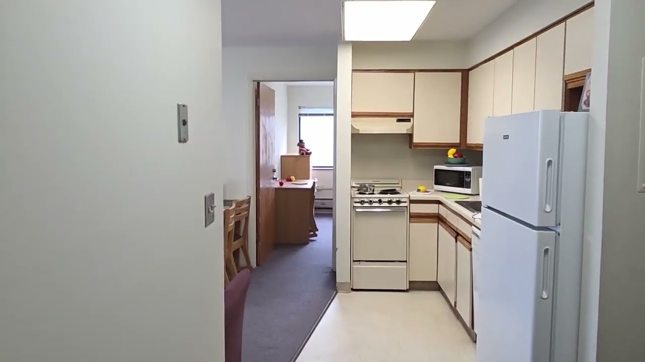 Collegetown Court 4-Bedroom Tour: -06 Style Apartment (406)