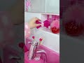 باربي الحقيقية في المنزل الوردي