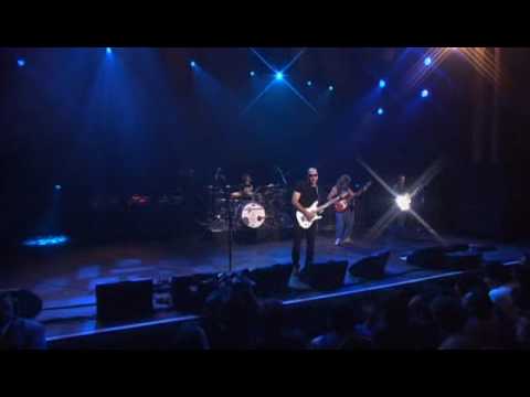 Joe Satriani - Flying In A Blue Dream (Satriani LI...
