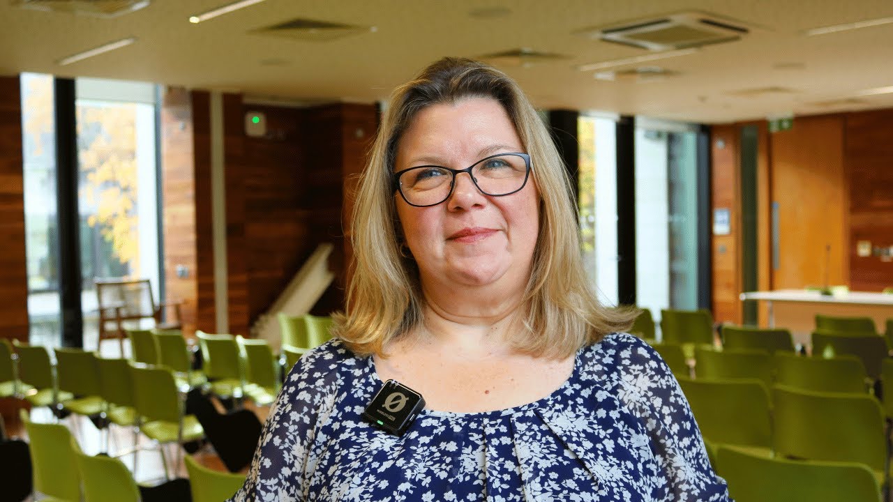 Приглашение к участию: как технологии и COVID-19 изменили скорбь в Ирландии?