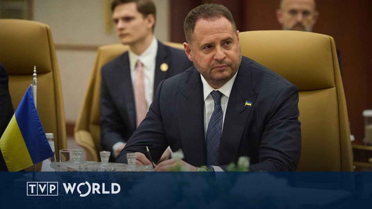 Zelenskyy's chief of staff raided by anti-corruption agencies | Morning Report