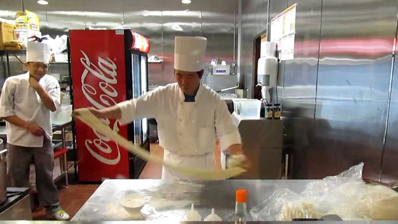 Hand pulled noodle La mian in King noodle house Everett, Wa YouTube