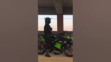 I Wanna Feel U Close Explore Kawasaki Ninja300 Trendingaudio Reels Motoreels Fyp 