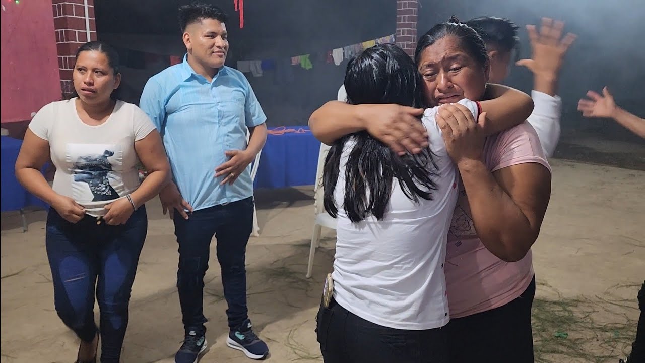 Dios Mio😱 MARLYN  iniciando el Año 2023 Empezó a llorar💔😭 en los Brazos de Dña TINA miren Q Pasó?😱💔😭