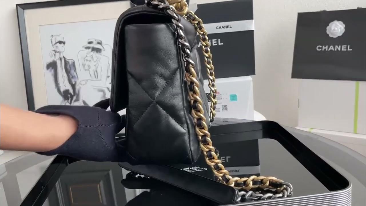 large chanel 19 bag small