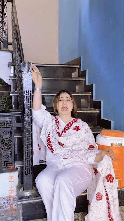 Yaarrrr😂🙈#therealmehakmalik #maa #viral #foryou mehak malik funny video