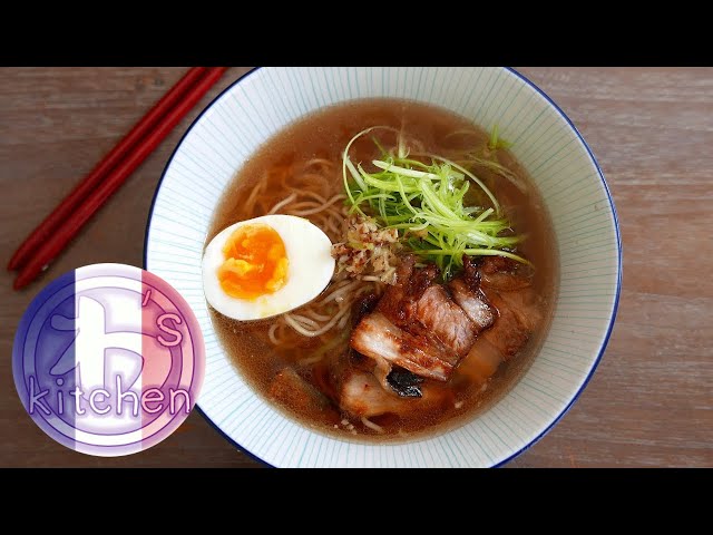 Ramen traditionnel japonais à la sauce soja