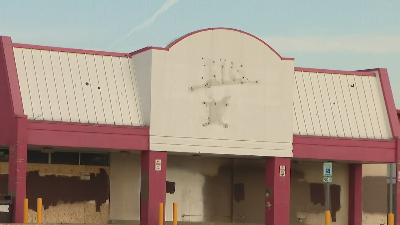 New Gage Park location proposed for ousted discount mall vendors YouTube