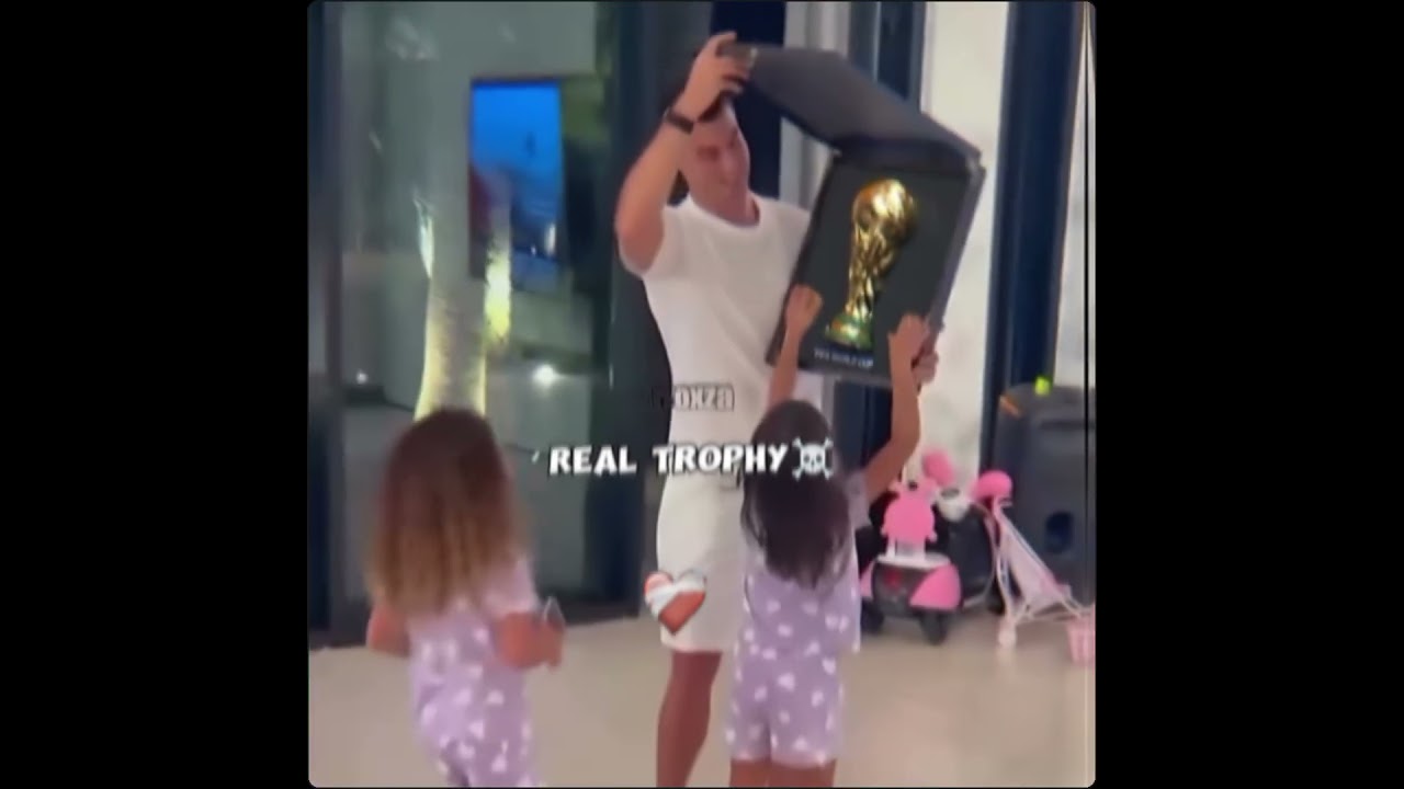 Now Ronaldo has the world cup🔥 