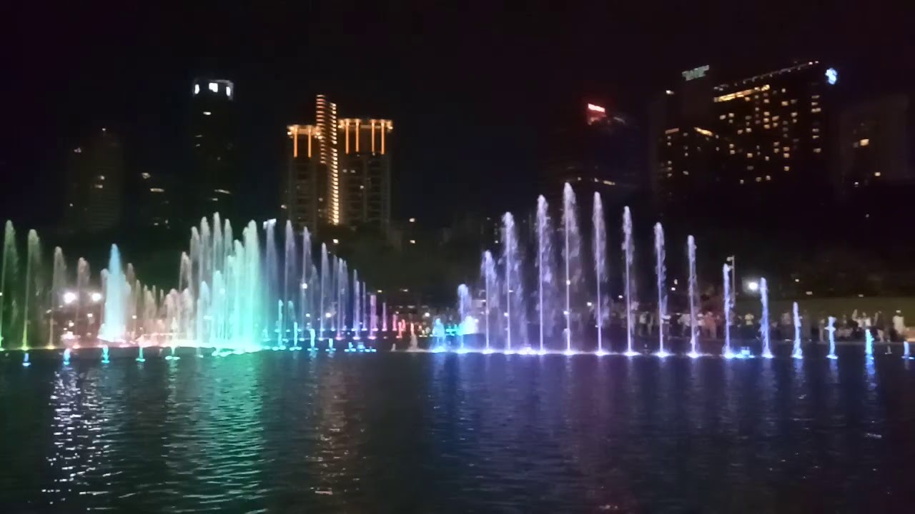 KLCC di malam hari