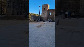 Conociendo nuevo pueblito con encanto en Madrid. 📍Buitrago del Lozoya. #madrid