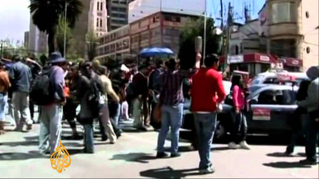 حملة قمع الاحتجاجات في بوليفيا تتسبب في ردود فعل عنيفة واستقالات