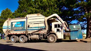 Tri County Recycling - Peterbilt 320 Wittke Garbage Truck