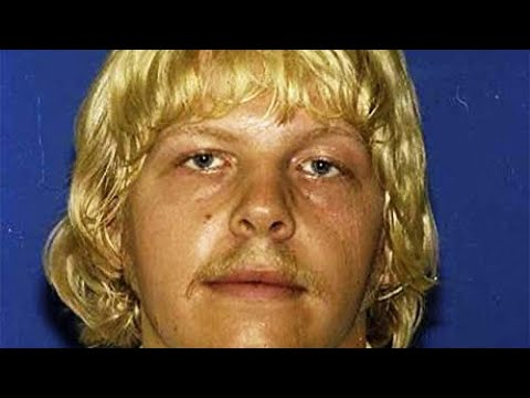 Video: Il Presunto Serial Killer Deve Affrontare 14 Cariche
