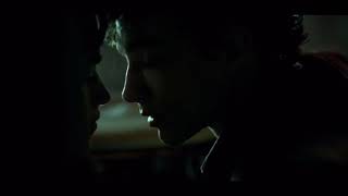 Jet Trash , Kiss scene - Robert Sheehan & Sofia Boutella Content