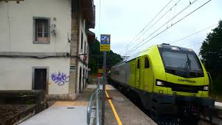 Trenes de todo tipo en la estación de Olloniego