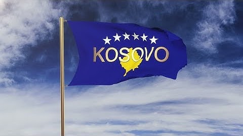 4K Kosovo flag with title waving in the wind. Looping sun rises style. Animation loop Stock video