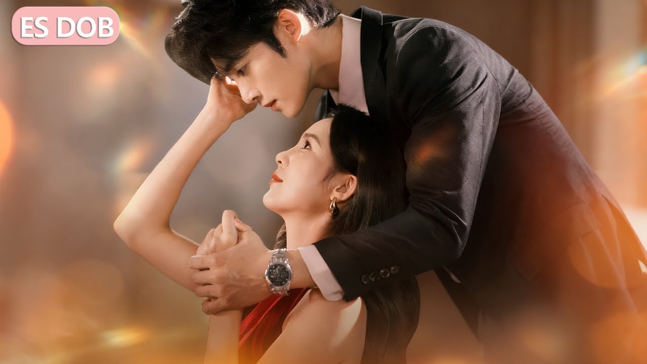 Para salvar la empresa, ella finge sumisión hasta, mientras su guardaespaldas esconde su amor.