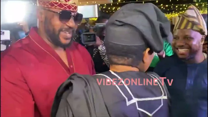 TOYIN ABRAHAM AND NIYI JOHNSON HUGS  AND EXCHANGE PLEASANTRIES AT D MOVIE PREMIERE OF MERCY AIGBE